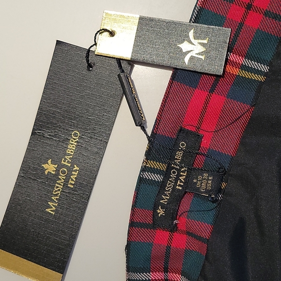 Massimo Fabro Italy Beautiful classic skirt excellent material. - Picture 6 of 12